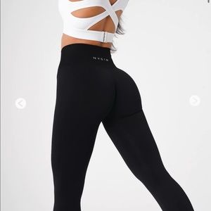 NVGTN Black High-Waist Leggings